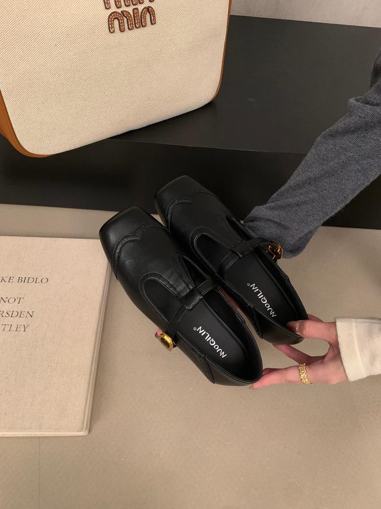 2025 New French Retro Versatile Word with Flat Bottom Suede Square Head Shallow Mouth Mary Jane Shoes Autumn