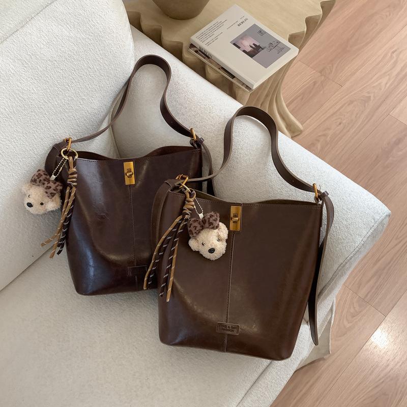 Large-capacity Underarm Bag, Simple Bucket-style Bag, High Appearance Level, Commuter Single-shoulder Crossbody Bag