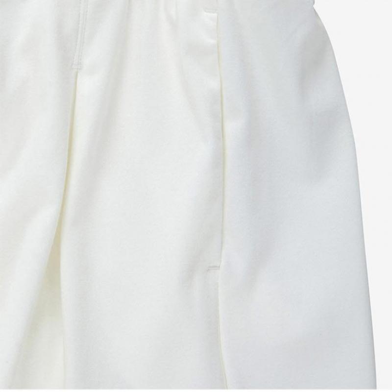 New Balance Shorts Kqj Nbnvd2w512 64 Women