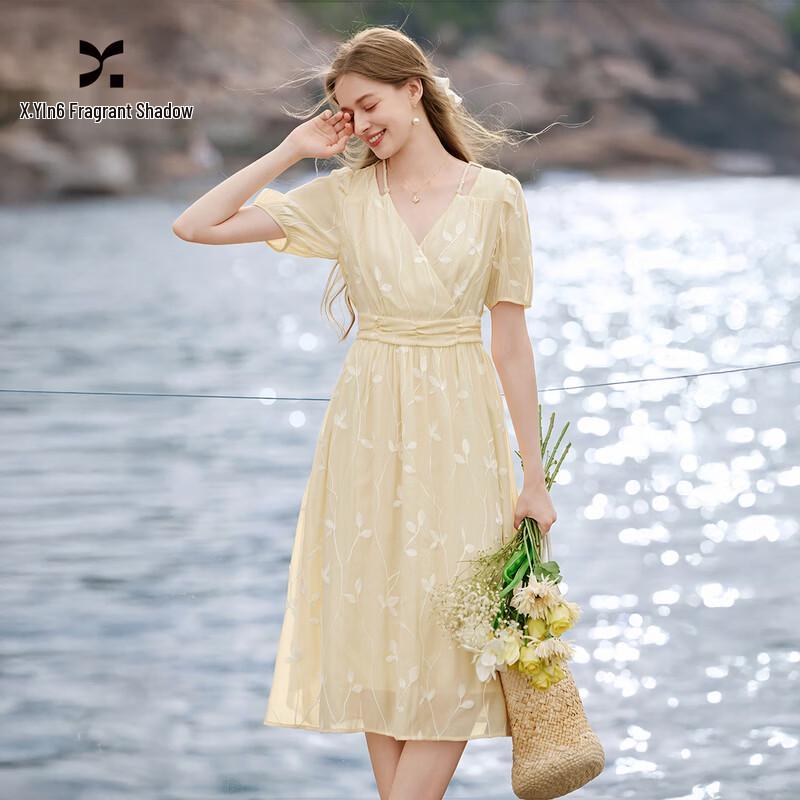 Women s French Style Yellow Floral V-Neck Midi Dress M