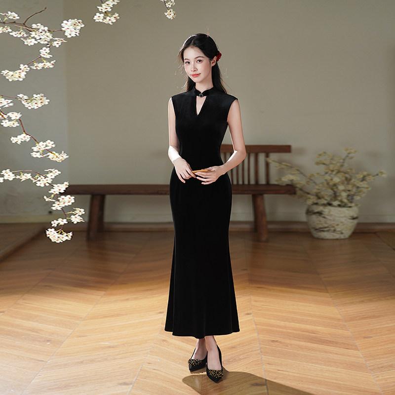 Black velvet sleeveless national style Suzhou autumn qipao, modified youthful women's high-end mermaid gown