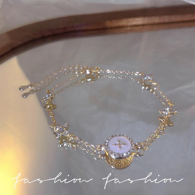 Micro-inlaid zircon plum blossom cross bracelet bracelet ins niche design bracelet light luxury