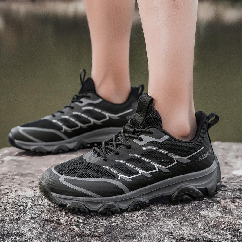 

New hiking shoes for men and women couples mesh breathable non-slip outdoor leisure camping hiking shoes 39