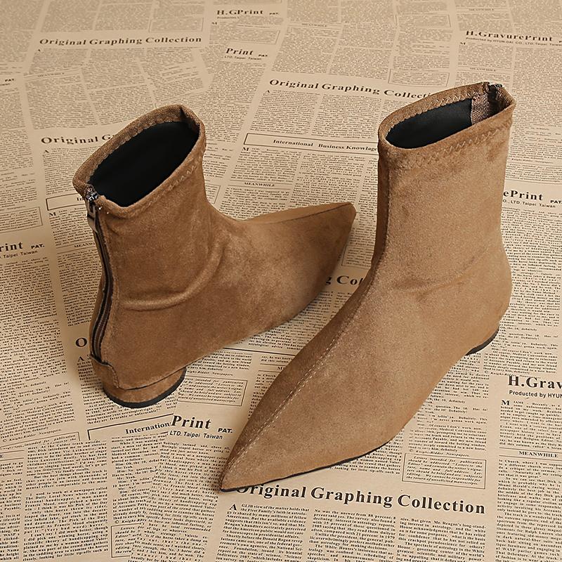 2026 Nuovi Stivaletti da Donna a Punta in Camoscio Scarpe Chunky Designer Moda Inverno Stivali da Donna Scarpe Chelsea Donna Botas