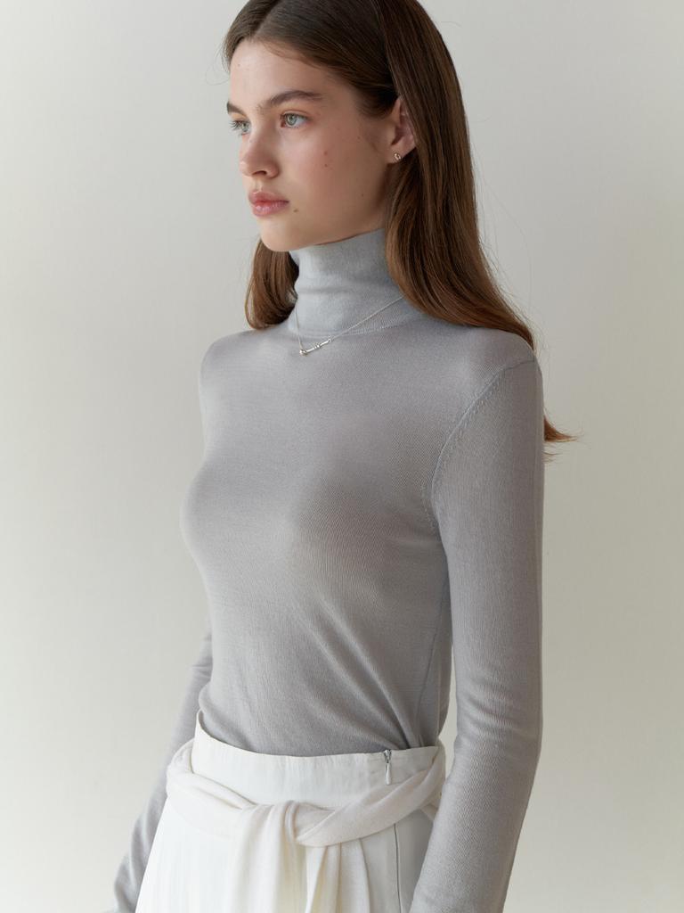 Liel Powdery Turtleneck Knit (Silver Blue)