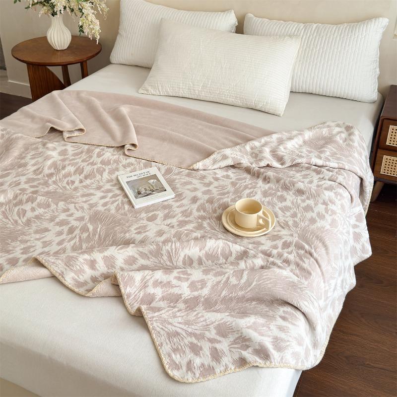 2026 new colored carved velvet graphene composite blanket blanket blanket