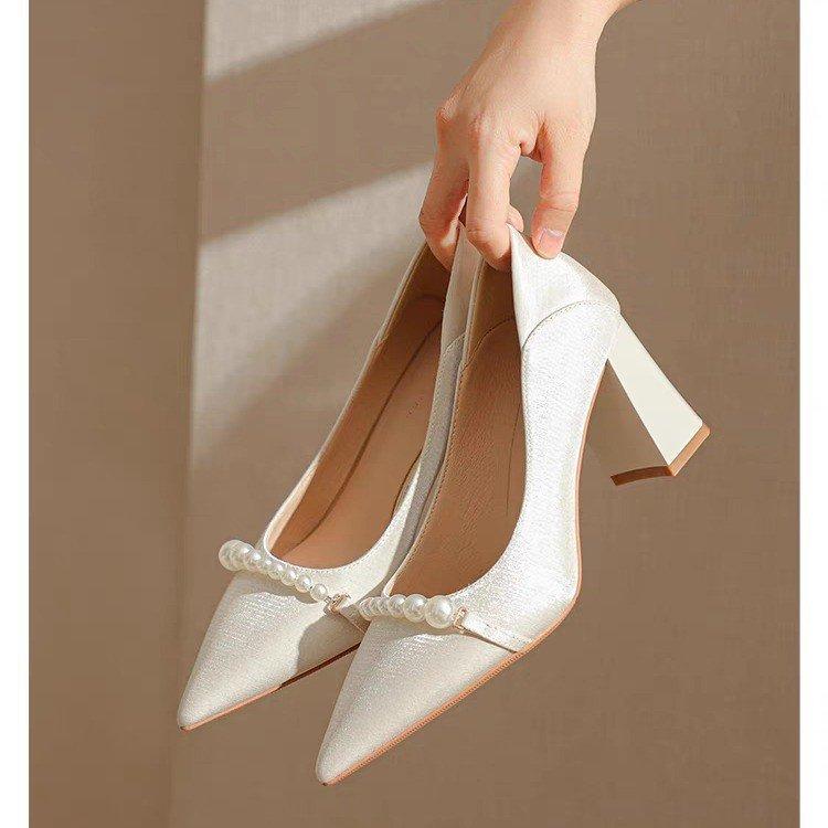 

High heels women s thick heels single shoes women s white cheongsam shoes bridesmaid shoes women s 2025 spring daily wedding shoes women s bride shoes 35