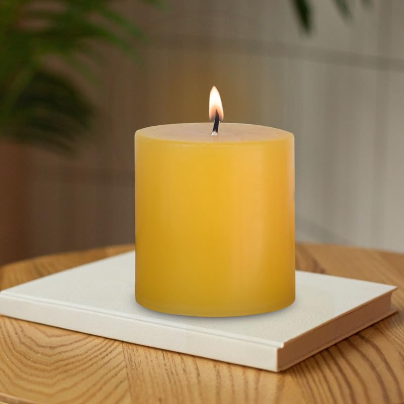 Duftende Stumpenkerzen aus Paraffinwachs für die Inneneinrichtung. Rauch- und tropffreie Kerze (Sandelholz - Gelb) 3er Set