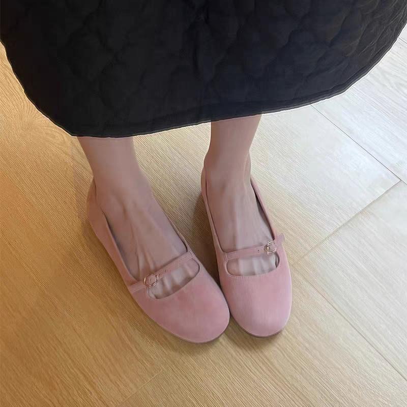 Retro Mary Jane shoes, women's skirts are fashionable and versatile, and the new French outer wear in summer 2025 is matched with casual small single 