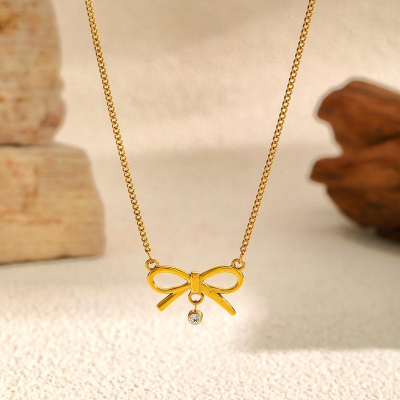 European and American Simple Bow Necklace Niche Design Light Luxury Fashion Versatile 111 Plated 18k Gold Diamond Pendant