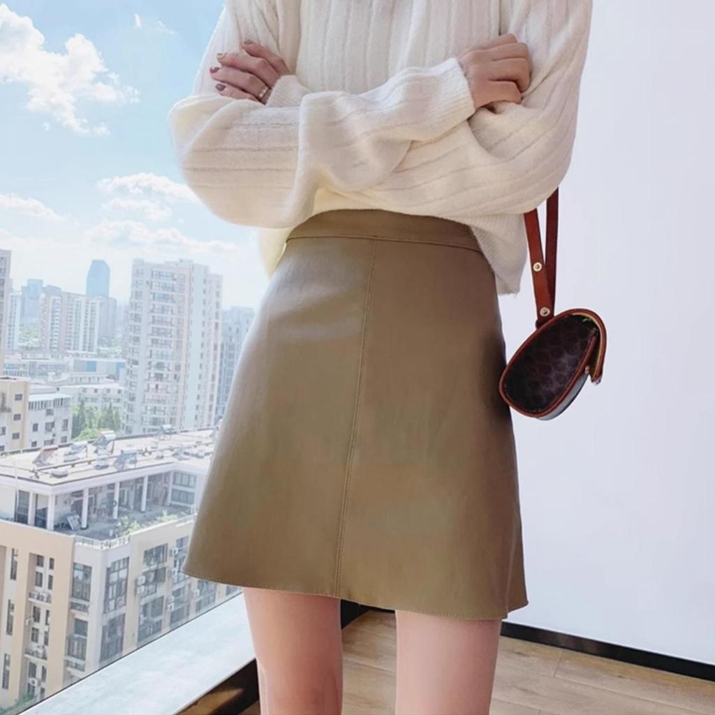 Plus Size High Waist Black Faux Leather A-line Mini Skirt for Women - Hip-Hugging Slim Fit for Spring and Autumn
