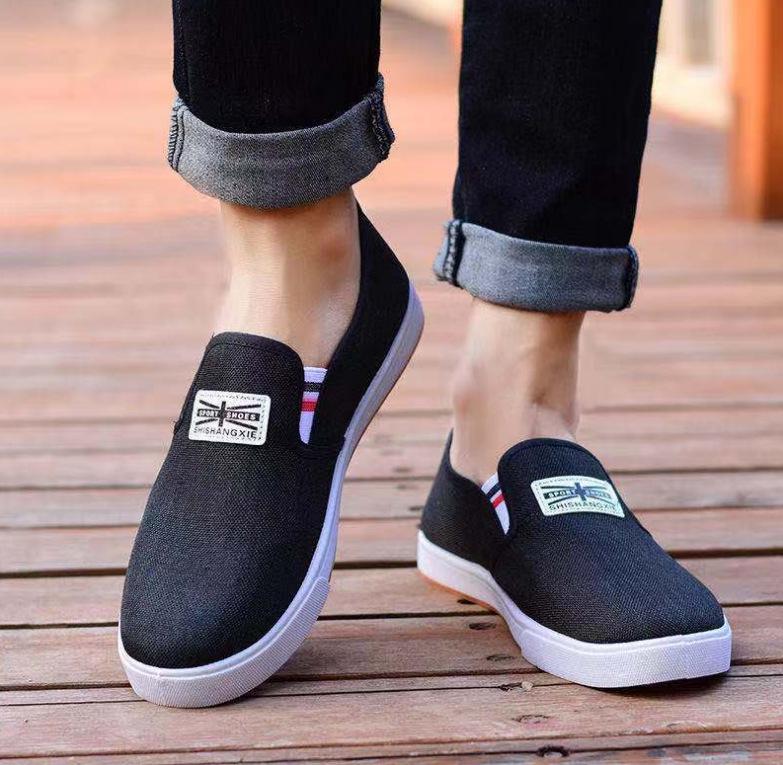 

Trendy Men s Denim Canvas Slip-On Casual Shoes 42