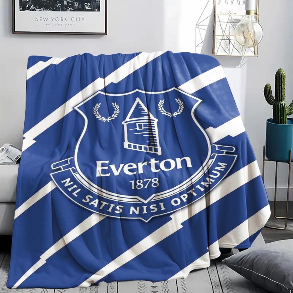 1pc Everton FC Print Flannel Blanket, High Quality Comfortable for All Seasons, Home Decor, Warmth and Comfort, Perfect for Christmas Gifts40