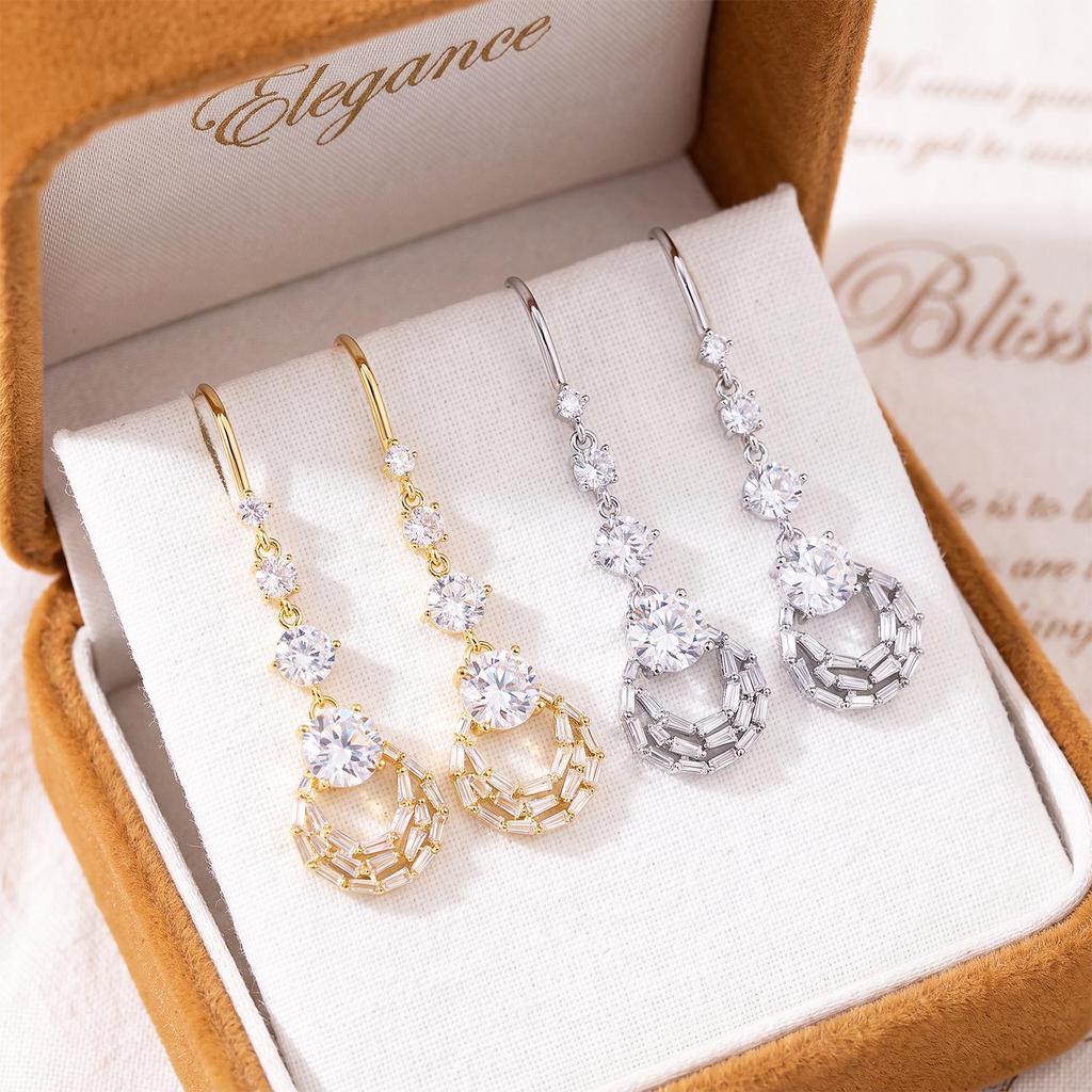 Copper-Plated Gold Micro-Set Zirconia Tassel Earrings with Silver Needle Studs – High-End Light Luxury Versatile Design.