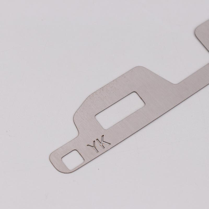 2Pcs Front Bumper Repair Metal Plate Buckle Broken Opening Rotten Buckle Repairer Bracket For Verna 2010-2016