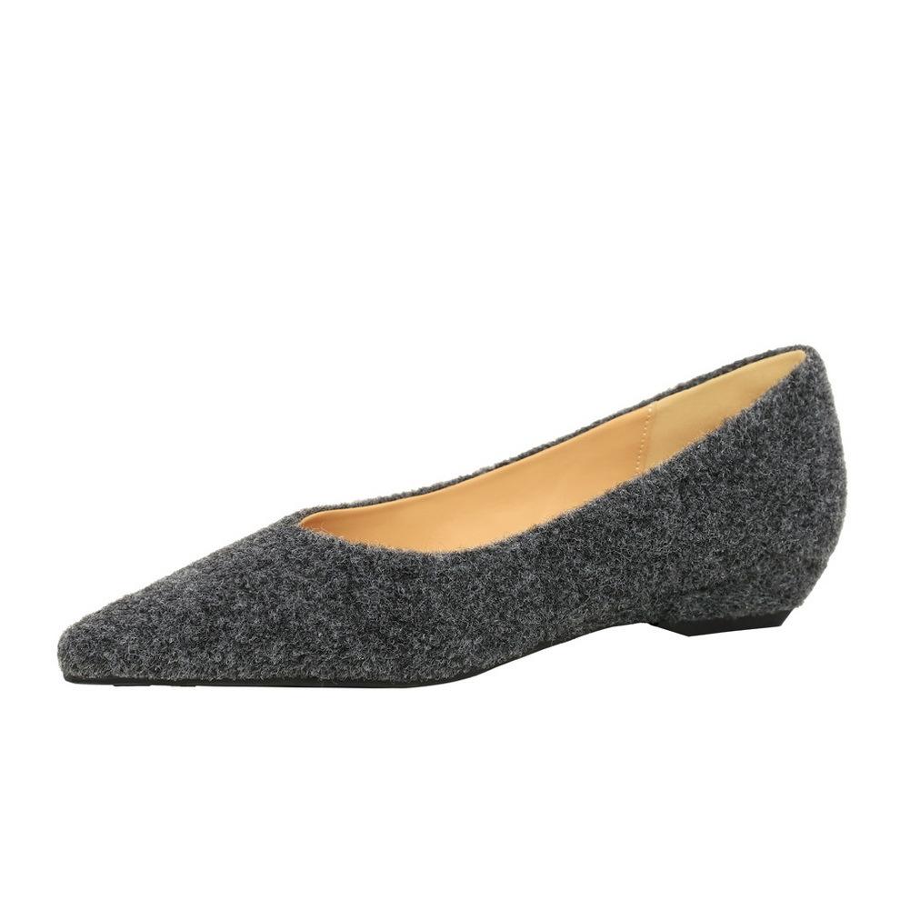 Fashion 2025 Spring Designer Women Mary Jane Shoes Fashion Pointed Toe Shoes Plush Women Shallow Mouth Concise Soft Sole Flats Shoes