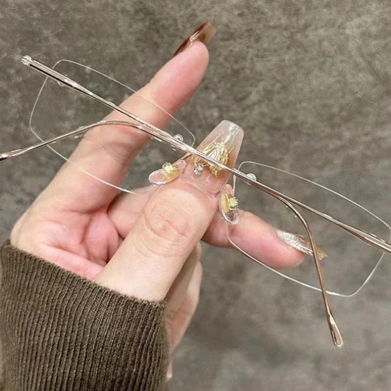 New UltraLight Rimless Myopia Glasses HD Anti Blue Light Gold Wire Small Frame Square Versatile Myopia Glasses