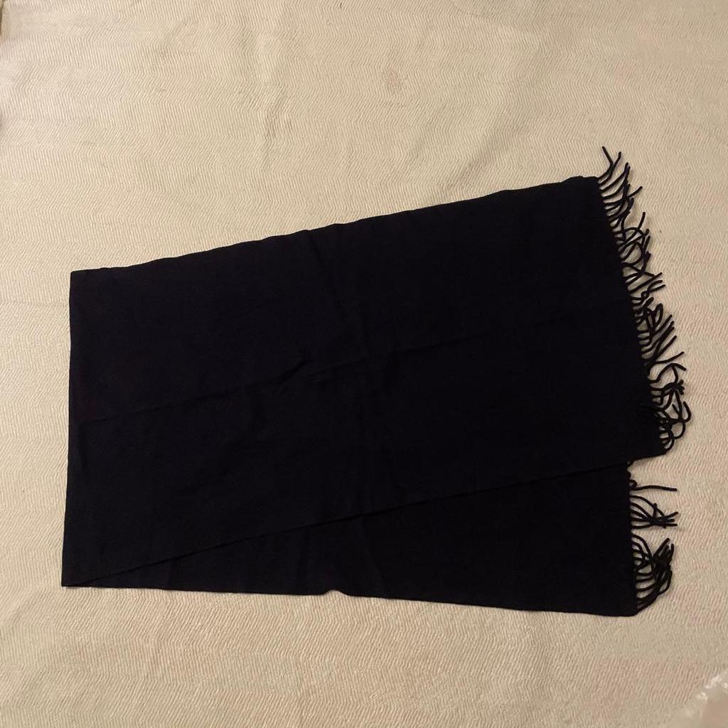 Used GIBIWEAR Made In Italy Scarf Black