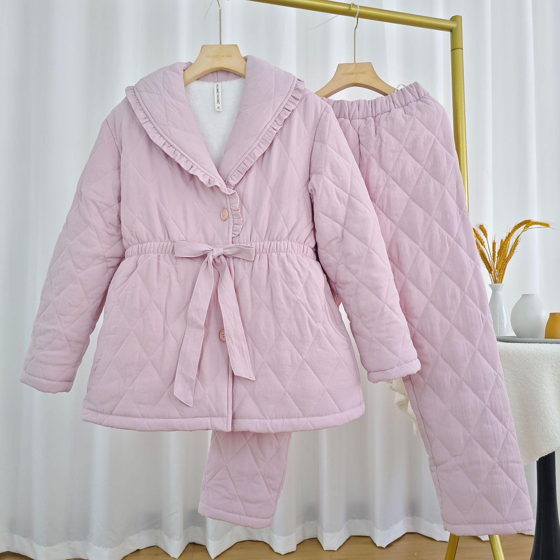 

Женский роскошный зимний стеганый пижамный комплект с оборчатым лацканом и бархатной подкладкой L (110-130 jin)