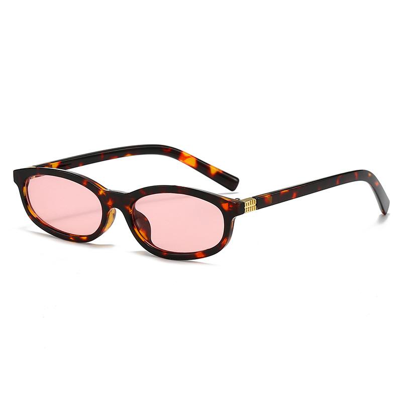 Vintage Cat Eye Sunglasses Women Fashion New Outdoor Casual Shades Trendy Stylish Luxury Brand Design Decor Sun Glasses