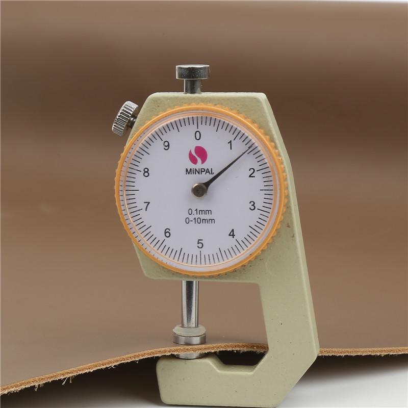 Skóra bydlęca 1,5 mm, w kolorze beżowym, o splocie płóciennym, do ręcznie robionych torebek DIY