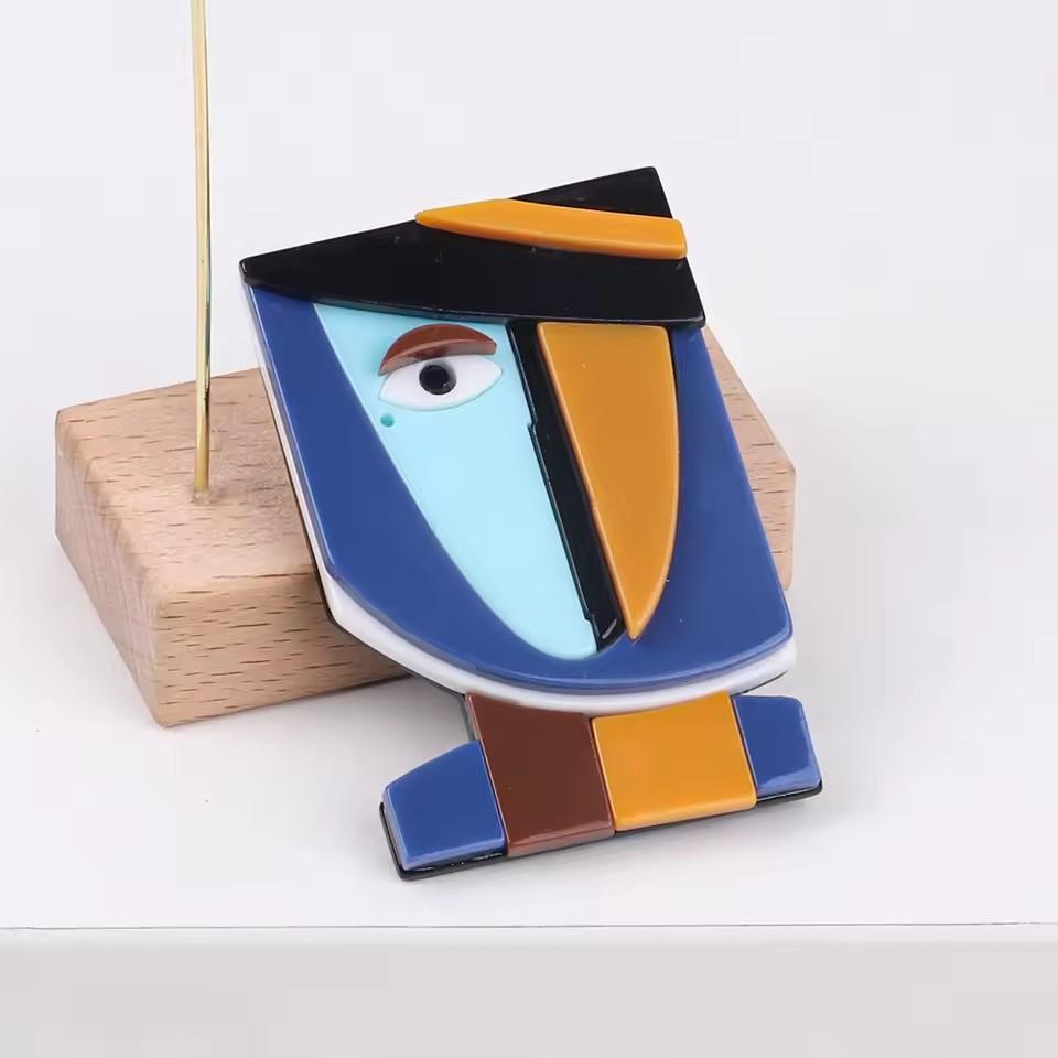 Kreative Acryl Abstrakte Charakter Figur Broschen für Damen Neue Bunte Harz Anime Gesicht Abzeichen Pins Kleidung Accessoires Geschenk