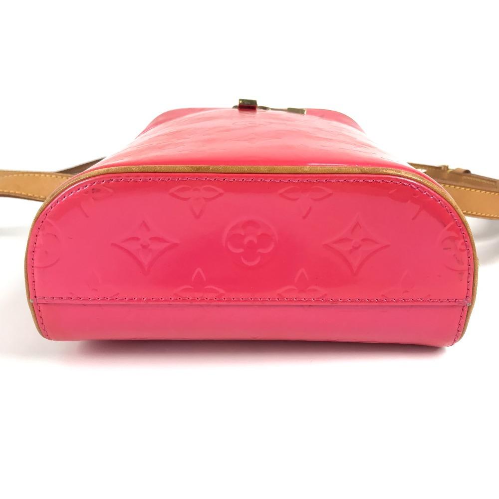Louis Vuitton M91259 MonogramVernis Sullivan Vertical Pochette Shoulder Bag