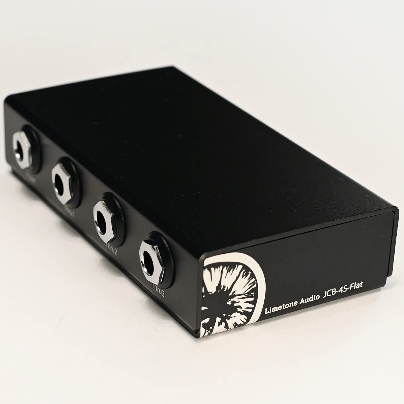 

Limetone AudioJCB-4S-Flat Signal Junction Box