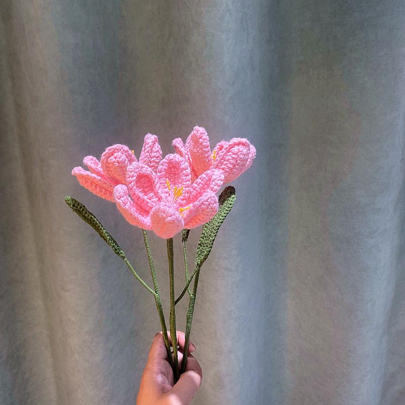 

Hand-Knitted Yarn Flower Bouquet: Rose, Lily, Sunflower Ornament Gift