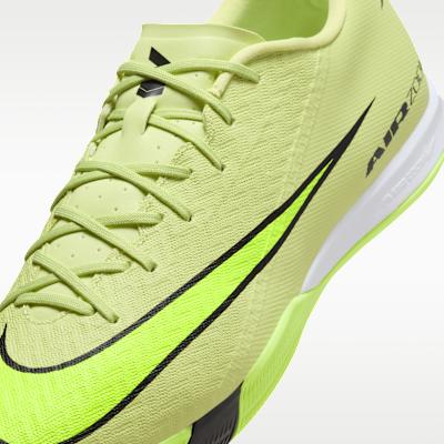 Nike Zoom Mercurial Vapor 16 Academy IC Max Voltage Pack