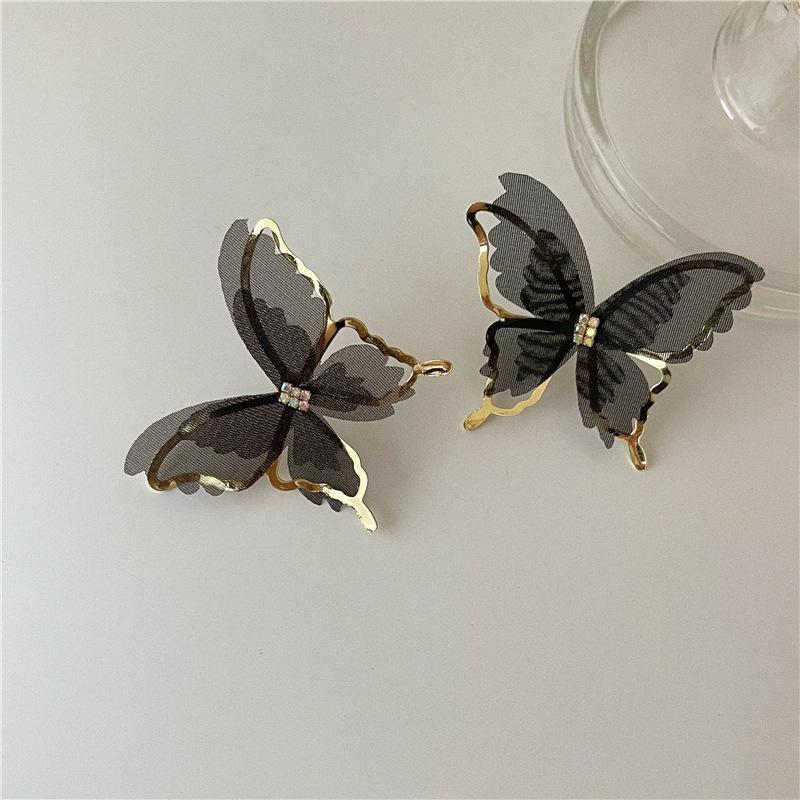 2025 New Y2K Aesthetic Punk Style Liquid Butterfly Earring for Woman Cool Metal Butterfly Earrings Zircon Wholesale