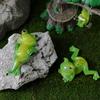 Micro Landscape Ornament Ornament, Frog Design Resin Figurine, Hand Painted Waterproof Miniature Figurine Garden Decor for Succulent Potted