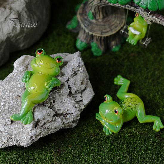 Micro Landscape Ornament Ornament, Frog Design Resin Figurine, Hand Painted Waterproof Miniature Figurine Garden Decor for Succulent Potted