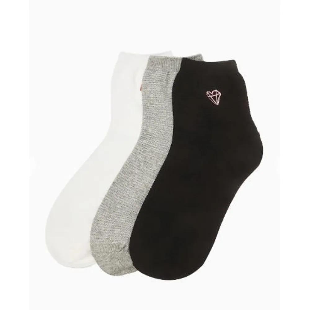 Petit Embroidered Women's Cotton Blend Mid-calf Socks 3-Piece Set JASS2F102