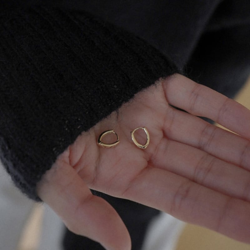 BAEK WOL 14K Timeless Hoop Earrings