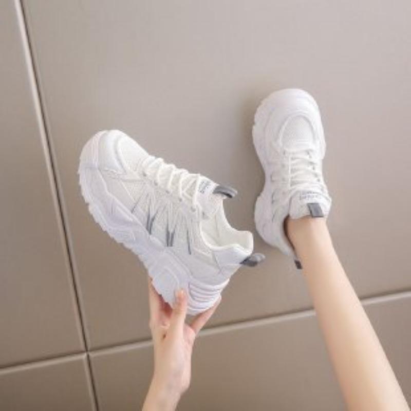 New Fashionable Casual Shoes, Lightweight and Trendy Thick-soled Student Sports Shoes, Dad Shoes