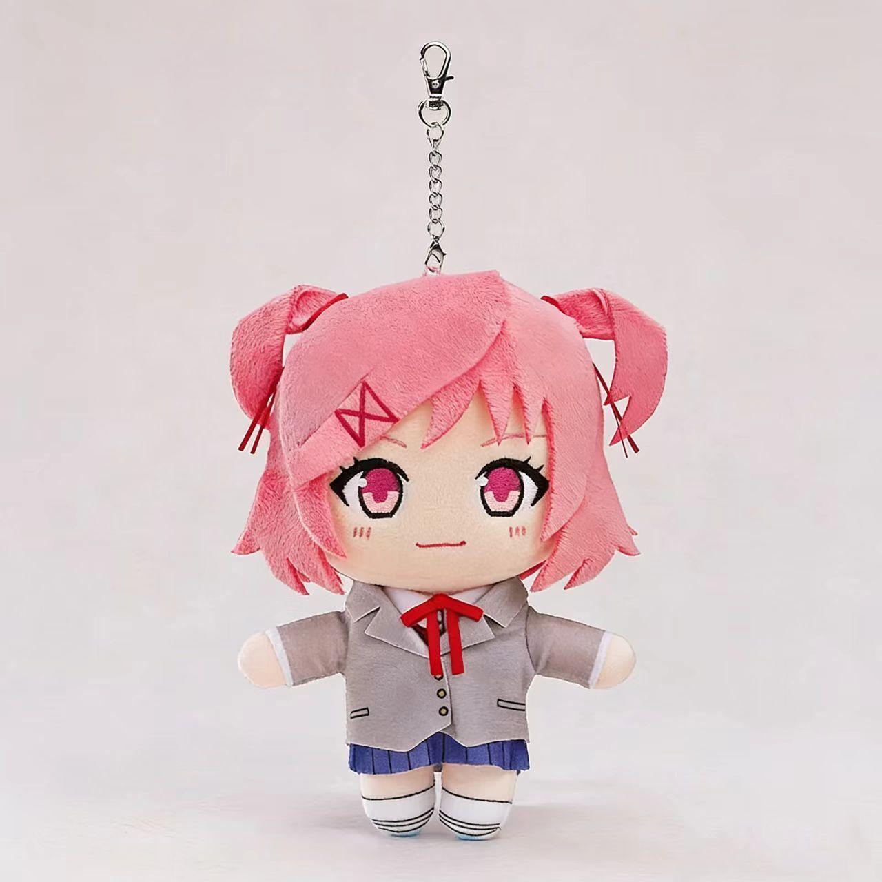 Süße Sayori Natsuki Yuri Monica Plüschpuppe Anhänger Doki Doki Literaturclub Anime Zubehör Weicher Stoff Schlüsselanhänger Geschenk für Fans