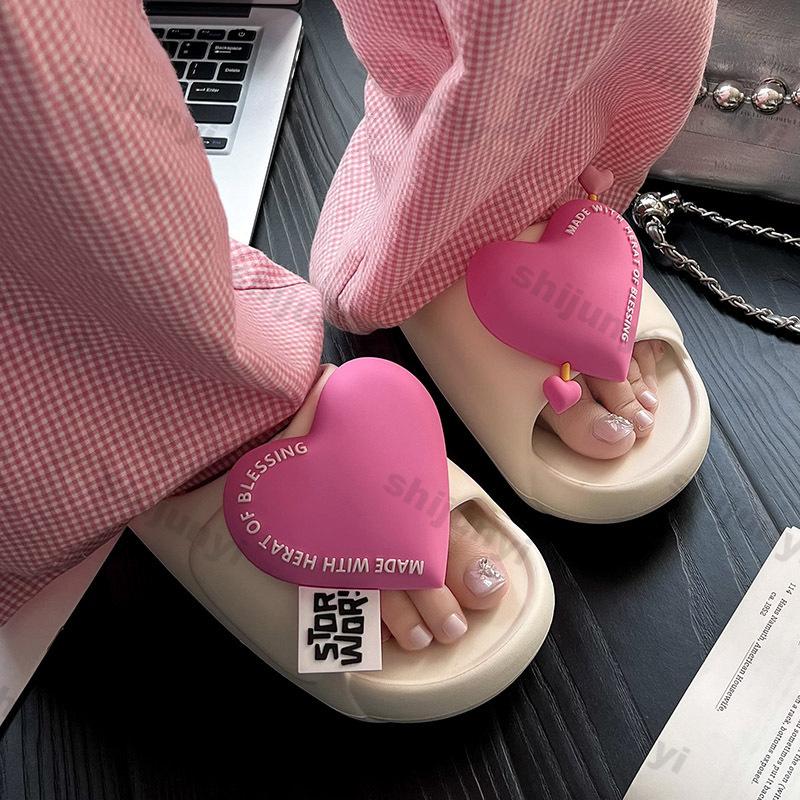 Women Summer Slippers Beach Slides Cartoon Love Flip Flops Flat Sandals Home Outdoor Anti-Slip Slippers EVA Flip-flops