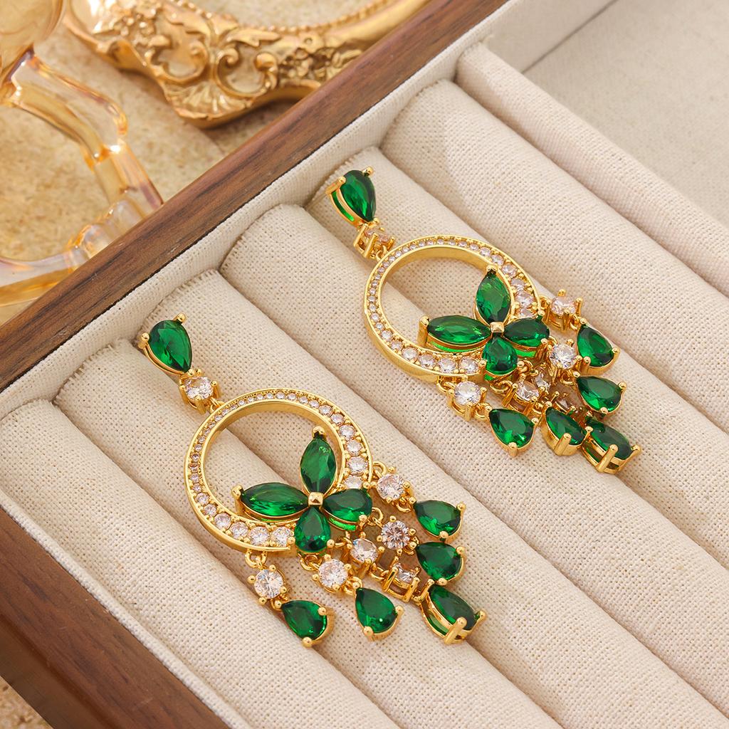 French Emerald Butterfly Heavy Industry Full Of Zircon Gorgeous Dinner, Niche Light Luxury Temperament Silver Needle Earrings