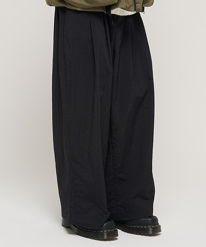 CARGOBROS Wide Nylon Belted Elastic Pants (Black)