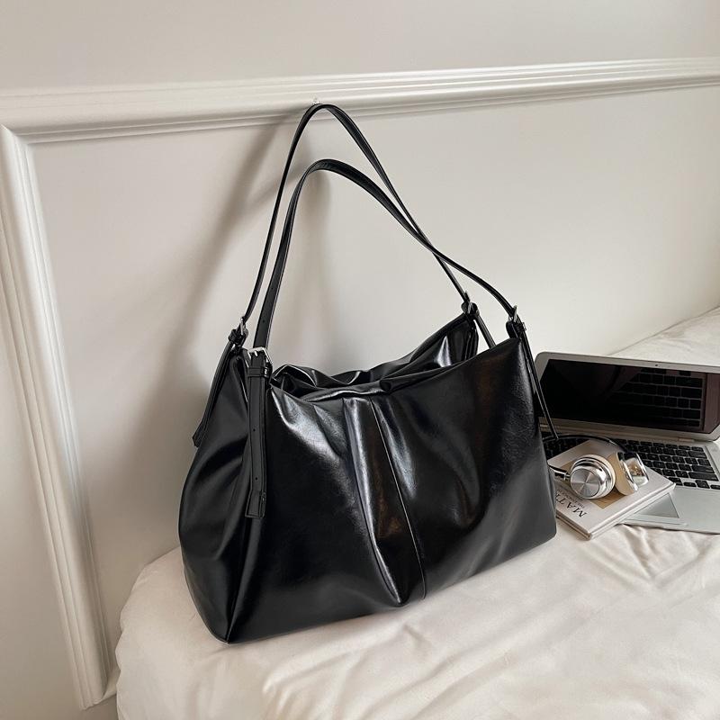 Premium Retro Shoulder Armpit Bag Women's Autumn New Large-capacity Commuter Tote Bag