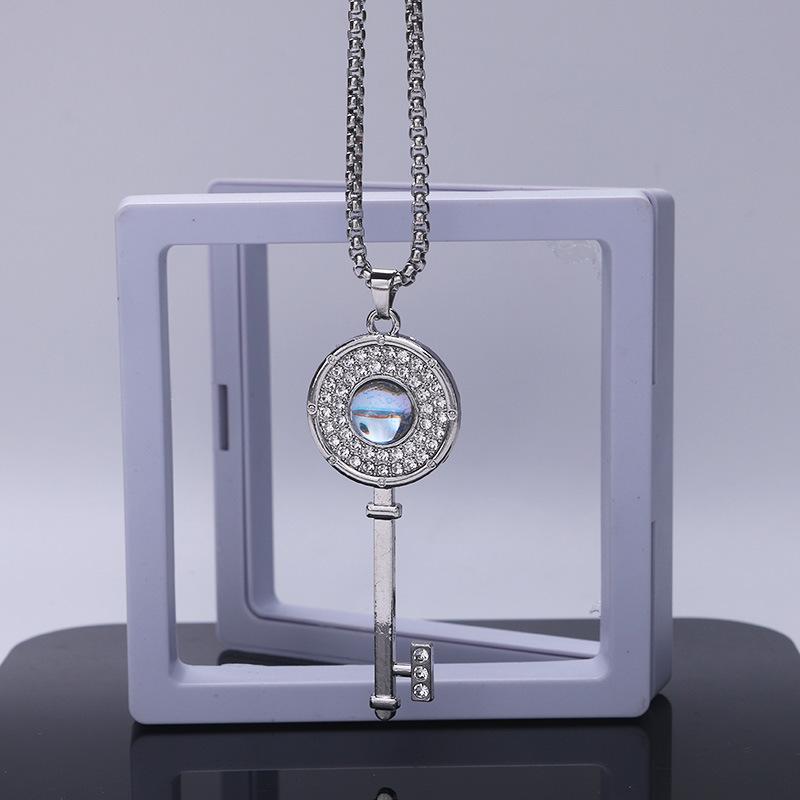 Key Simple Long Sweatshirt Chain Accessories Jewelry Men and Women Necklace Pendant