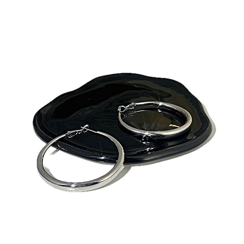 Cross-border High-End Light Luxury Ear Cuffs: Trendy, Versatile, Simple Fashion Earring Jewelry