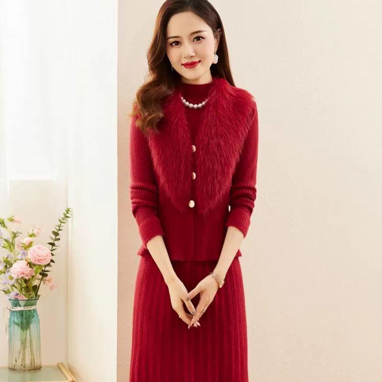 Women`s Elegant Knit Dress Set –