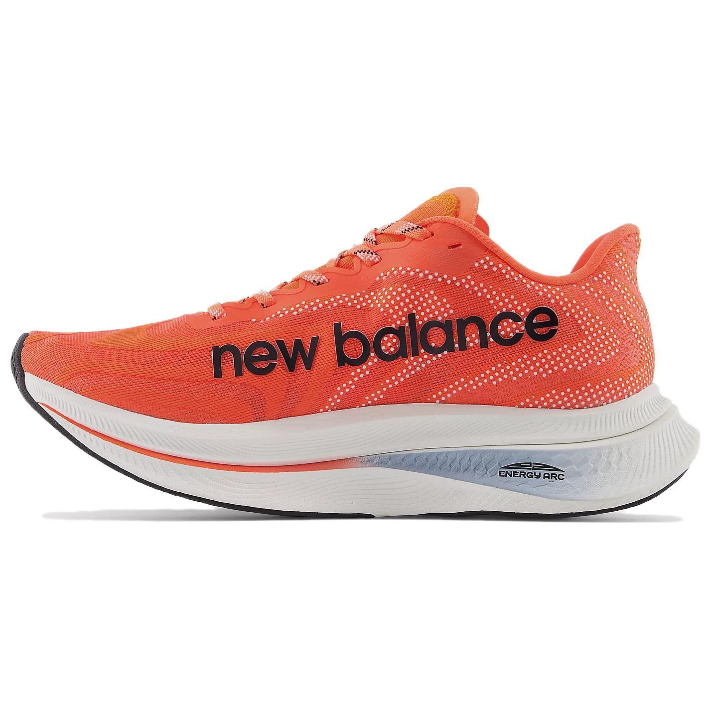 

New Balance FuelCell SuperComp Trainer V2 Orange 40