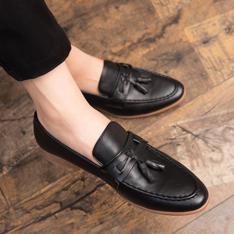 Male Comfortable Lazy Tassel Dress Shoes Slip-on Thick Soled Casual Genuine Leather Shoes British Retro Lazy Loafers Men