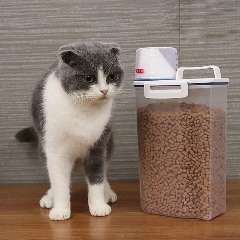Balde de Ração para Cão Gato 1,5Kg/2Kg Tanque de Armazenamento de Plástico com Recipiente Copo Medidor Pote Selado à Prova de Umidade Acessórios Suprimentos para Animais de Estimação