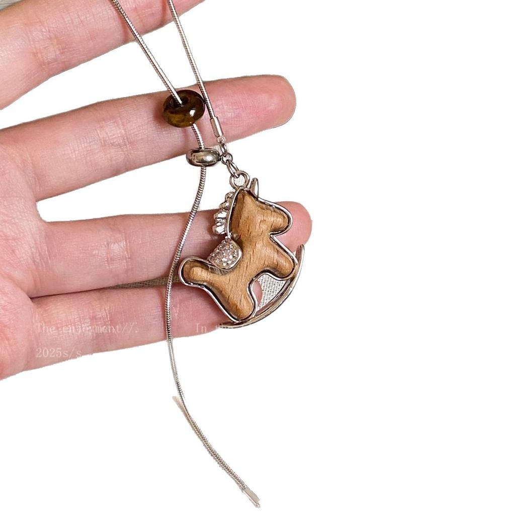 Women's Autumn and Winter Long Vintage Pony Pendant Necklace
