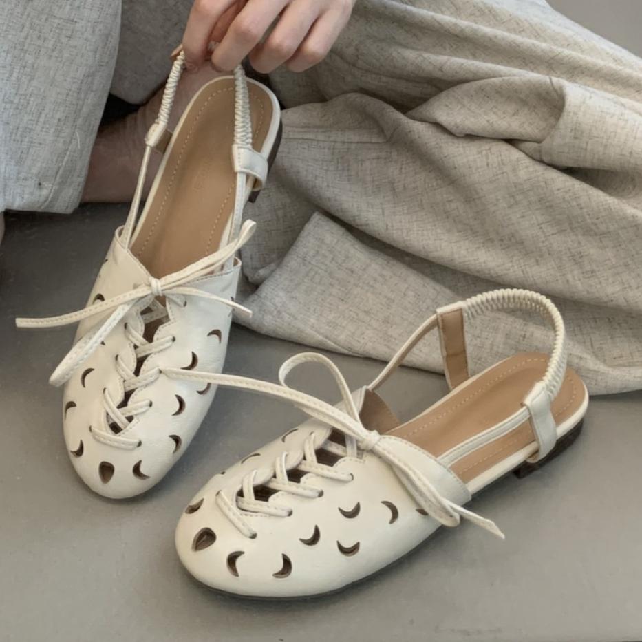 Fashion Retro Hollow Lace-up Low Heel Pumps Women Fashion Roman Style Brand Designer Shoes Comfortable Round Toe Back Strap Casual Shoes