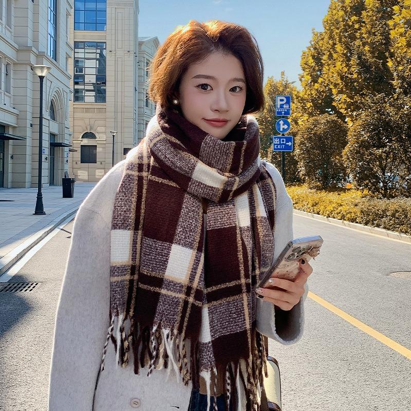 2025 Korean imitation cashmere scarf women's autumn and winter high-end warm shawl cute versatile plaid scarf